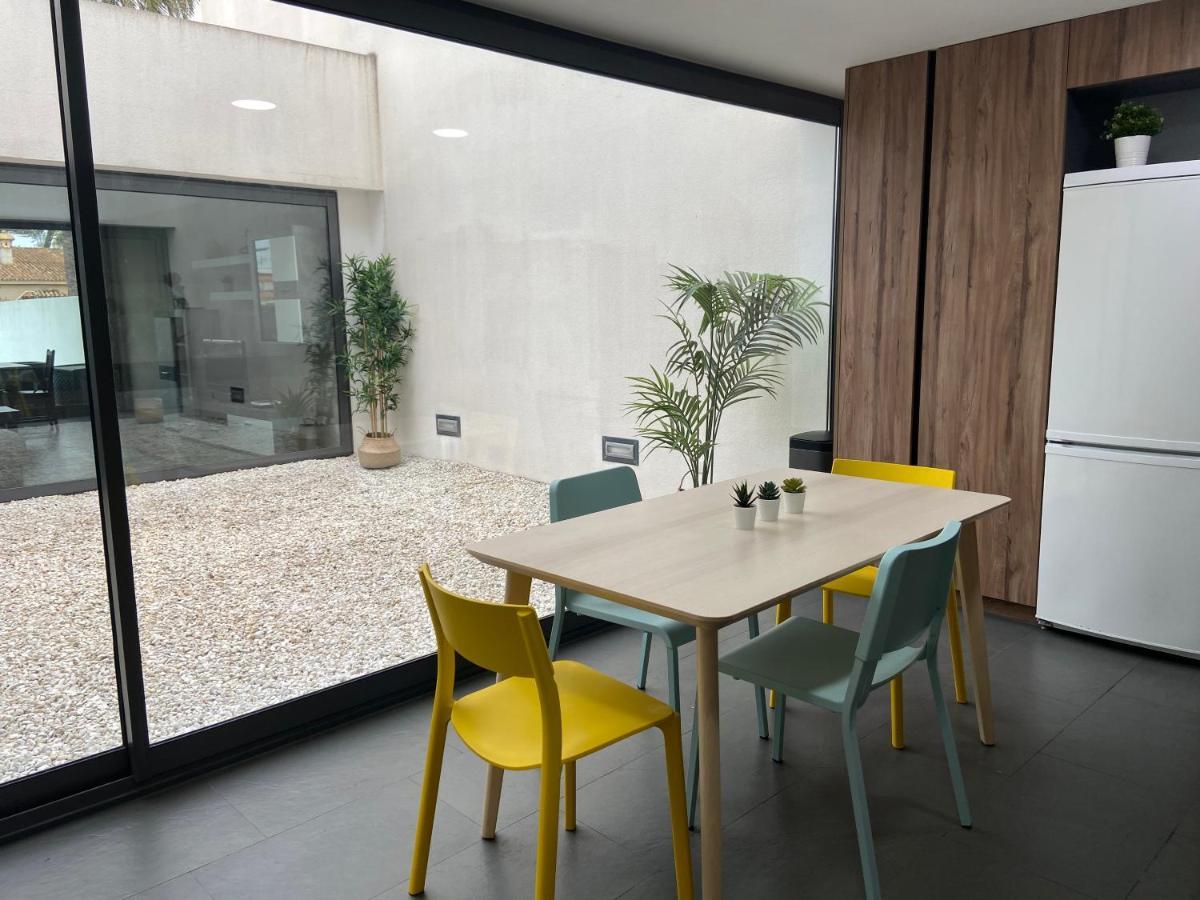 Modern Villa With Private Pool/ 400M To The Beach 格拉德卡斯特利翁 外观 照片